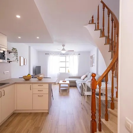 Arona Camison Apartmán
